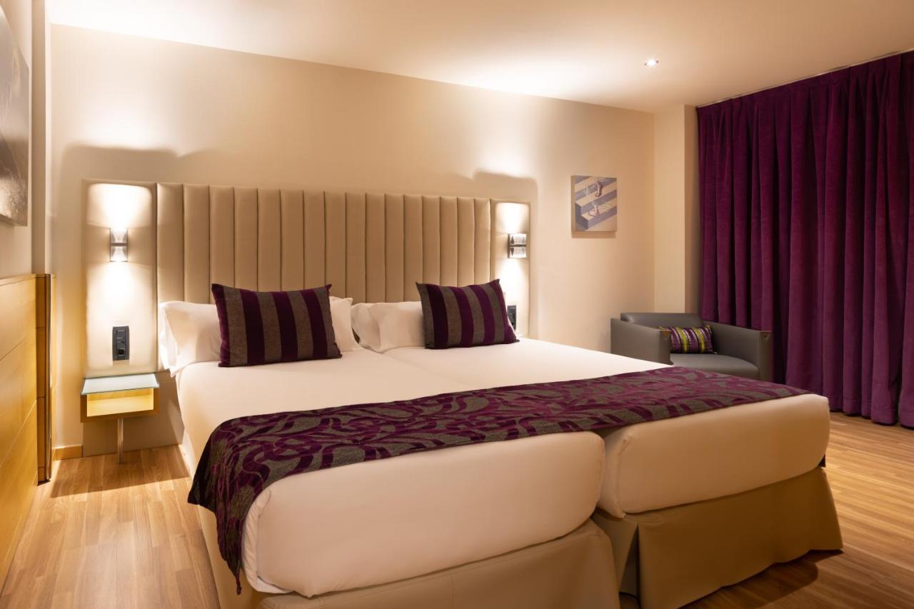 Hotel Sansi Barcelona Bagian luar foto