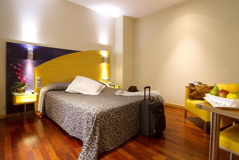 Hotel Sansi Barcelona Bagian luar foto